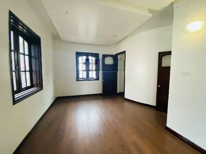 Bán Biệt Thự Liền Kề Làng Việt Kiều Châu Âu Mỗ Lao. 180m, 4 Tầng Lô Góc, 46 tỷ. View Vườn Hoa.