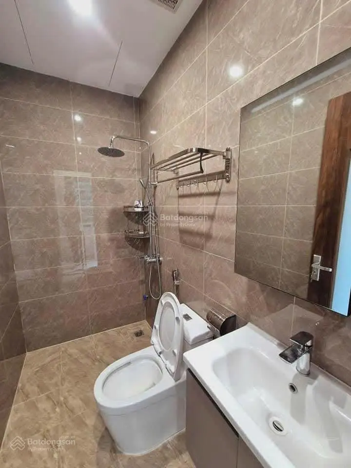 Bán nhà Khâm Thiên, 34m2, 5 tầng, 3PN, 3WC giá tốt