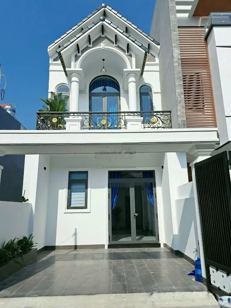 Ngay bệnh viện da liễu 5x21m , chuyển công tác nên bán gấp