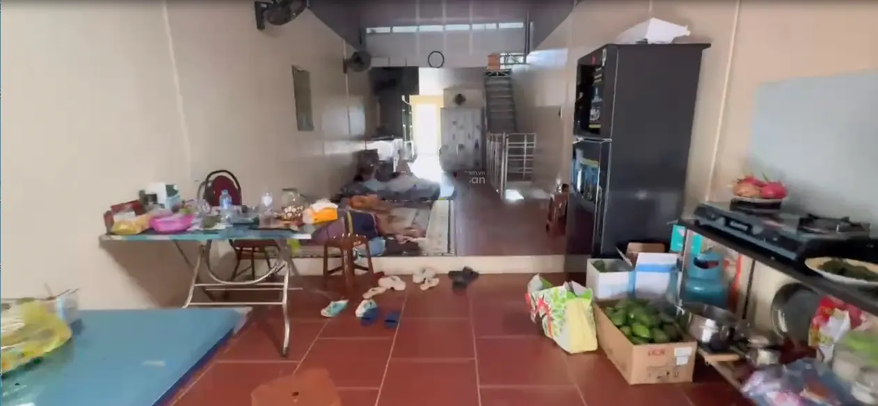 Bán nhà chính chủ 90m2 giá 3,7 tỷ địa chỉ 273 Trần Huy Liệu mặt phố QL6 thị trấn Mộc Châu