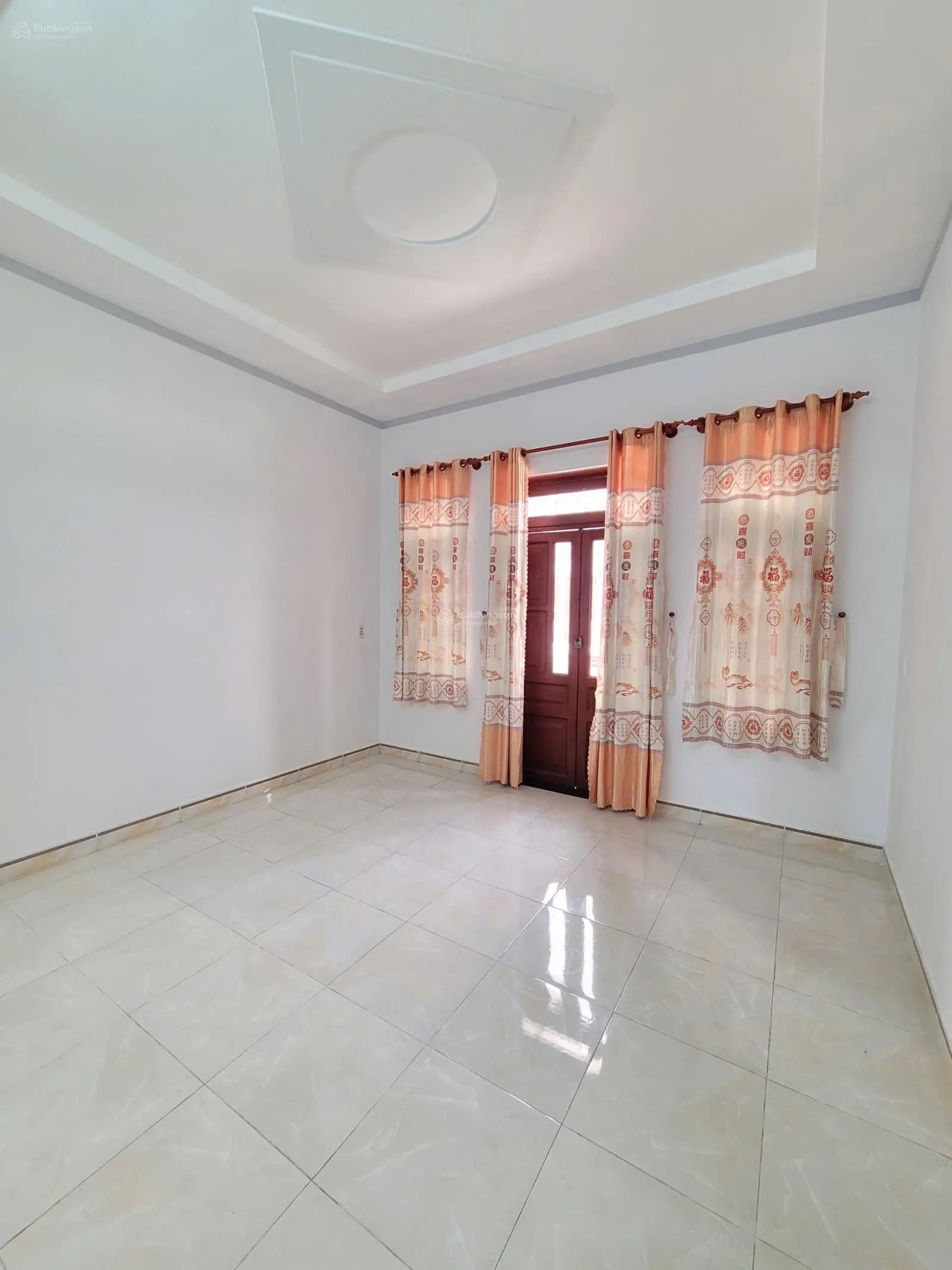 Nhà sổ hồng riêng có phòng ngủ dưới, đường rộng 5m