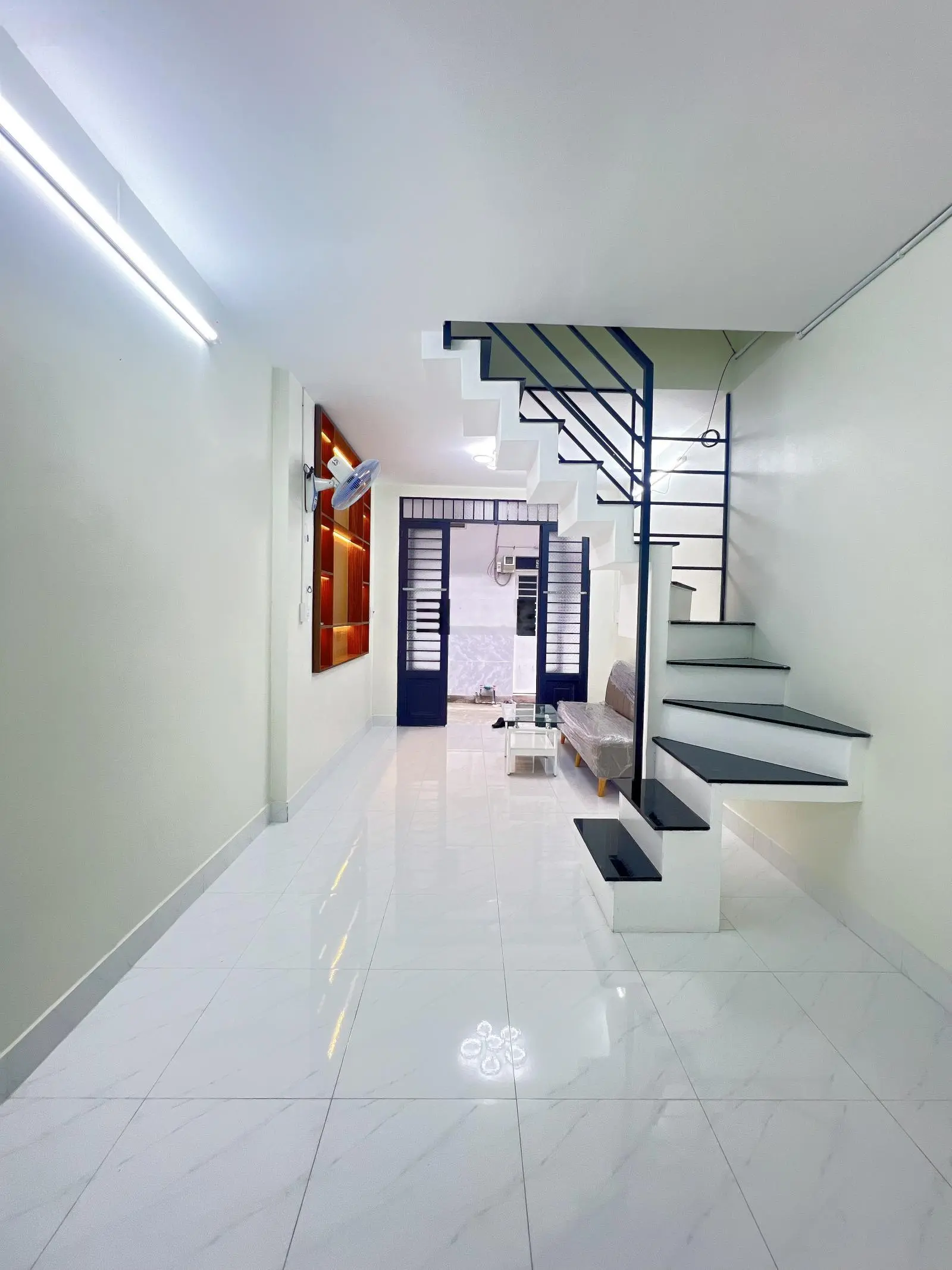Siêu hời! Bán nhà riêng 30m2 tại đường Lê Văn Lương, Nhà Bè giá chỉ 980 triệu VND