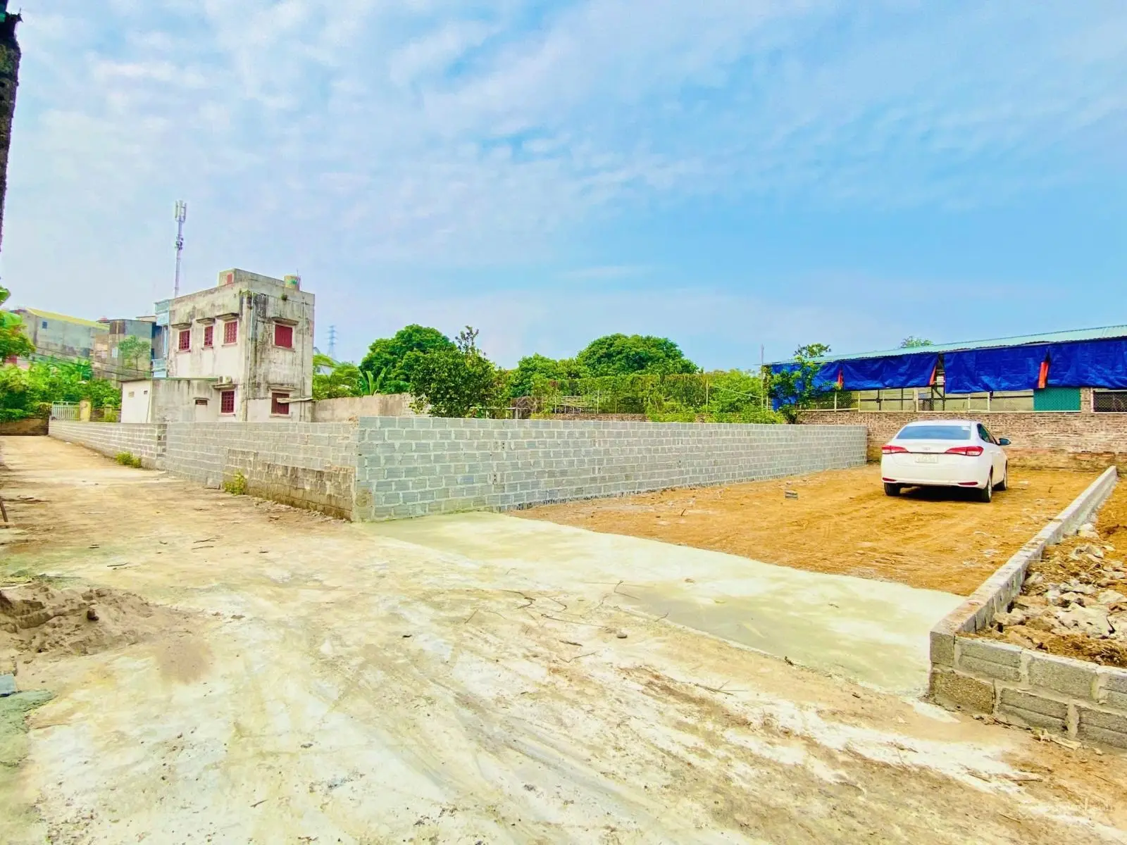 Chính chủ gửi bán 120m cách cổng làng yên thái 100m giá đầu tư