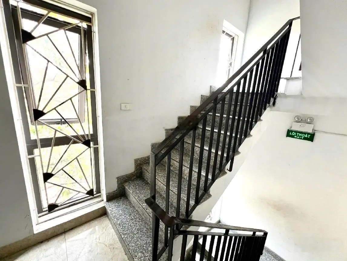 Bán mặt phố An Dương Vương, Tây Hồ: vị trí vàng, 170m, 4 tầng, mặt tiền rộng 7.5m, 38 tỷ!