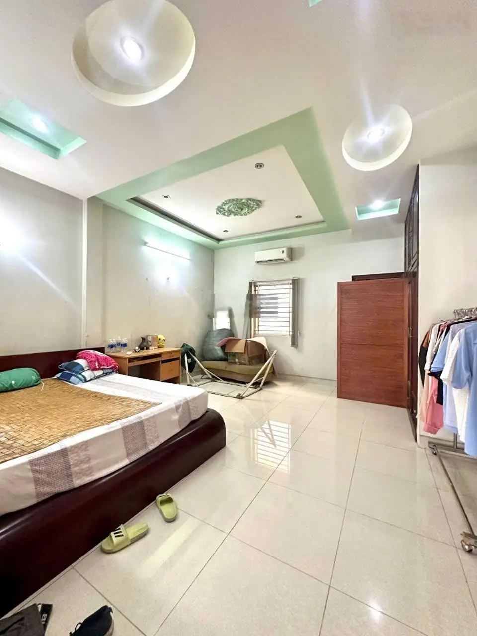 Bán nhà đẹp 4 tầng, xe hơi ngủ trong sân, Đường Kha Vạn Cân, Linh Tây, Thủ Đức,130m2, giá hơn 8 tỷ