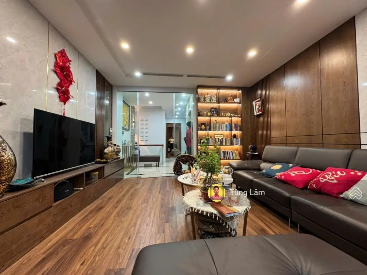 Mặt hồ Kim Đồng + mặt ngõ to như phố, nội thất chuẩn mực, hạ tầng đột phá, Vành đai cách 200m