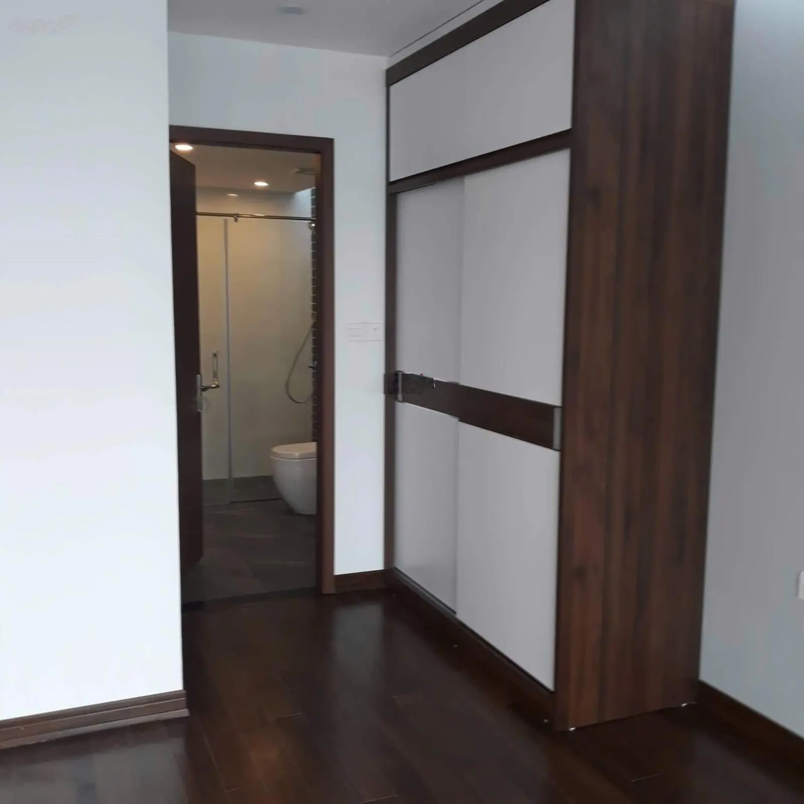Chính chủ cần bán nhanh căn hộ 88m2 tháp A tòa D'Le Roi Soleil số 59 Xuân Diệu