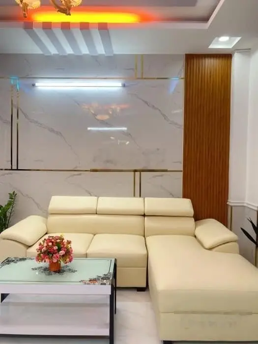 Thanh lý gấp nhà hẻm 6m Cao Thắng, P12, Q10 Giá 3tỷ590 Dt: 63m2 (4,5m x 14m) sổ hồng chính chủ