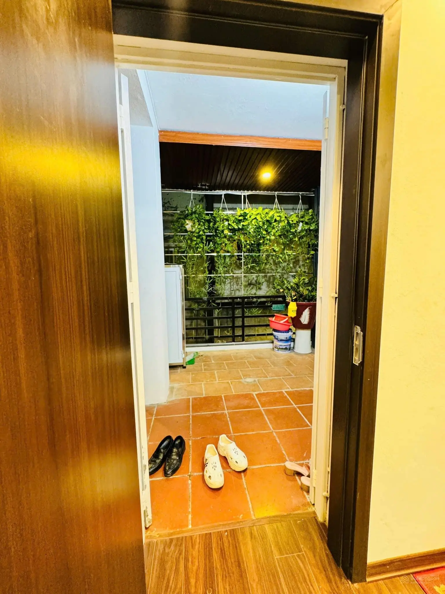 Hoa hậu! Nghi Tàm, Tây Hồ, tầng 1, 2 thoáng, ô tô, 90m2, 2PN 2WC nhà đẹp chỉ 3,63 tỷ