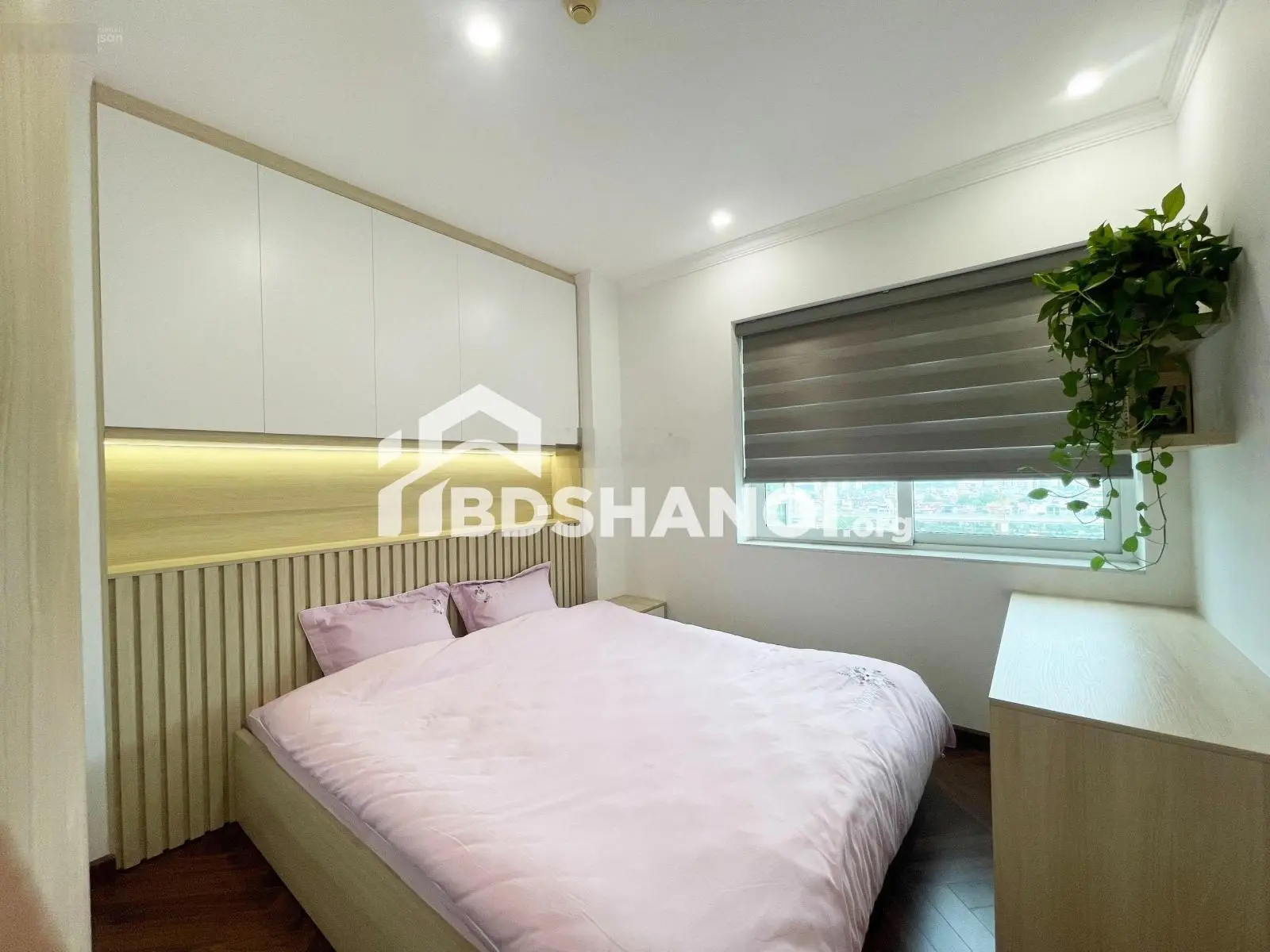 Bán căn hộ 4 phòng ngủ sửa đẹp, nội thất sang - xịn - mịn tòa E1 Ciputra. Công chứng nhận nhà luôn