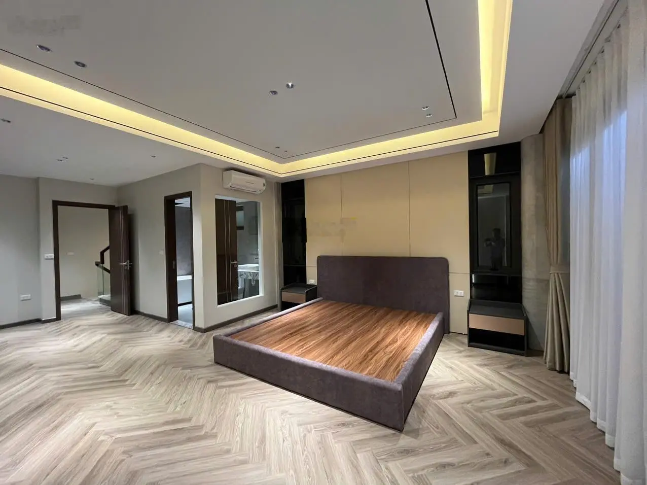 Siêu phẩm Vũ Đức Thận, Ôtô Tránh,ngõ thông,Lô Góc,KD đỉnh, 50M2, 6T Thang Máy, MT 4.5M, Nhỉnh 10 Tỷ