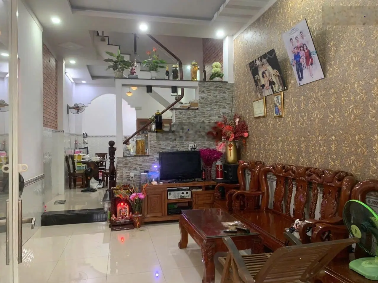 Bán Nhà Trệt Lầu, Xây Dựng Kiên Cố Gần Vimcom 550 - Dĩ An