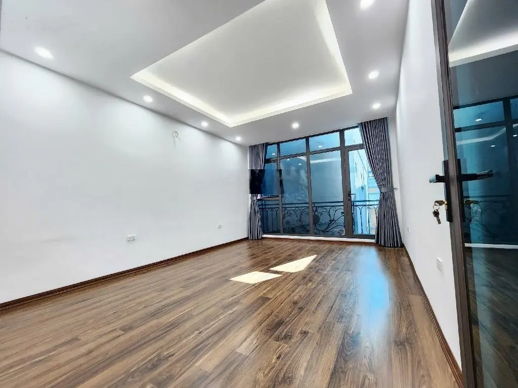 42m2 5 tâng định công thượng nhà vừa xây song con mới vị trí đẹp cách phố định công thượng 150m.,