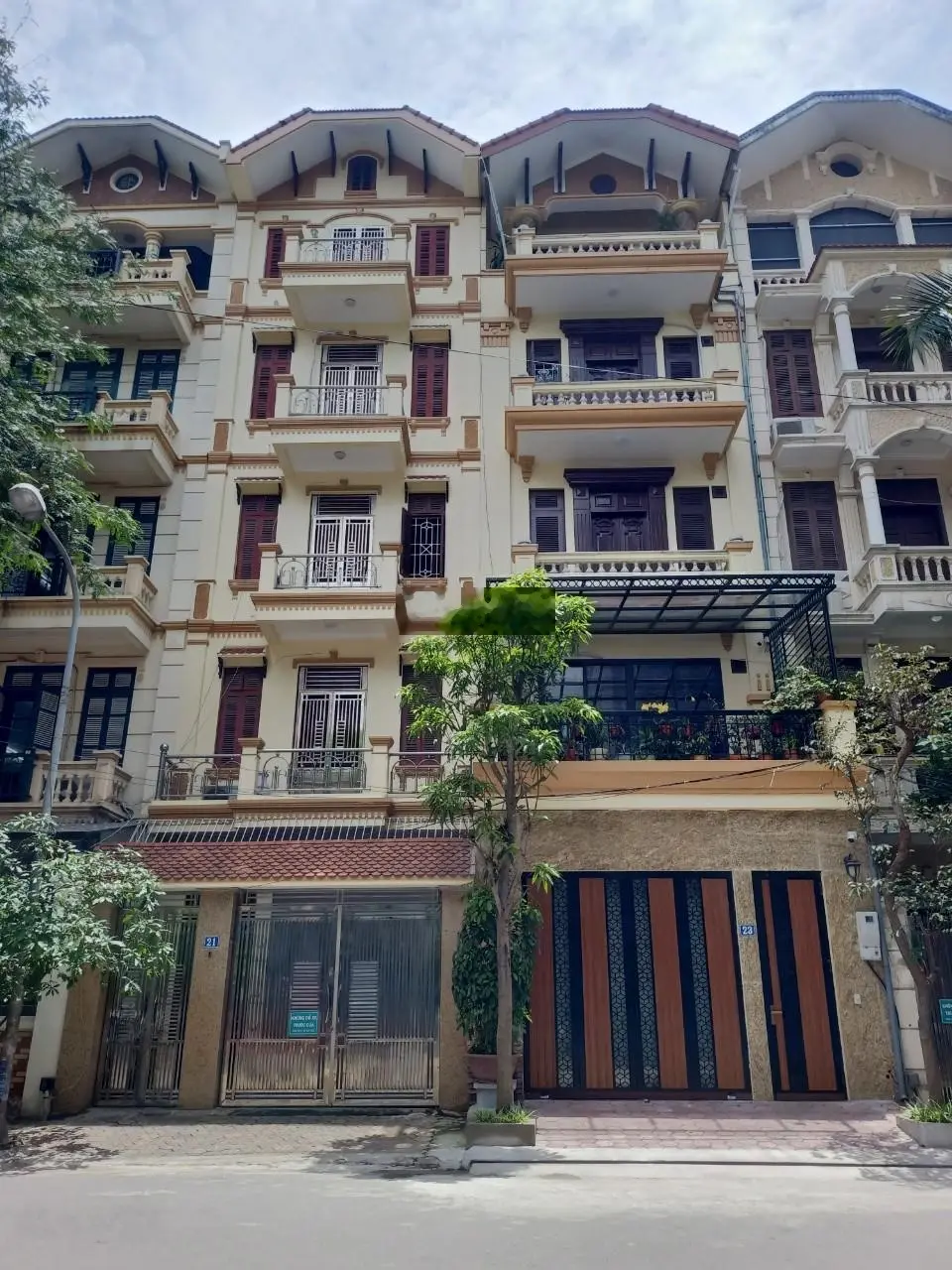 Bán nhà phân lô Bộ Công An, kinh doanh, gara 7 chỗ, 52m2, nhỉnh 14 tỷ, ngõ 68 quận ủy Cầu Giấy