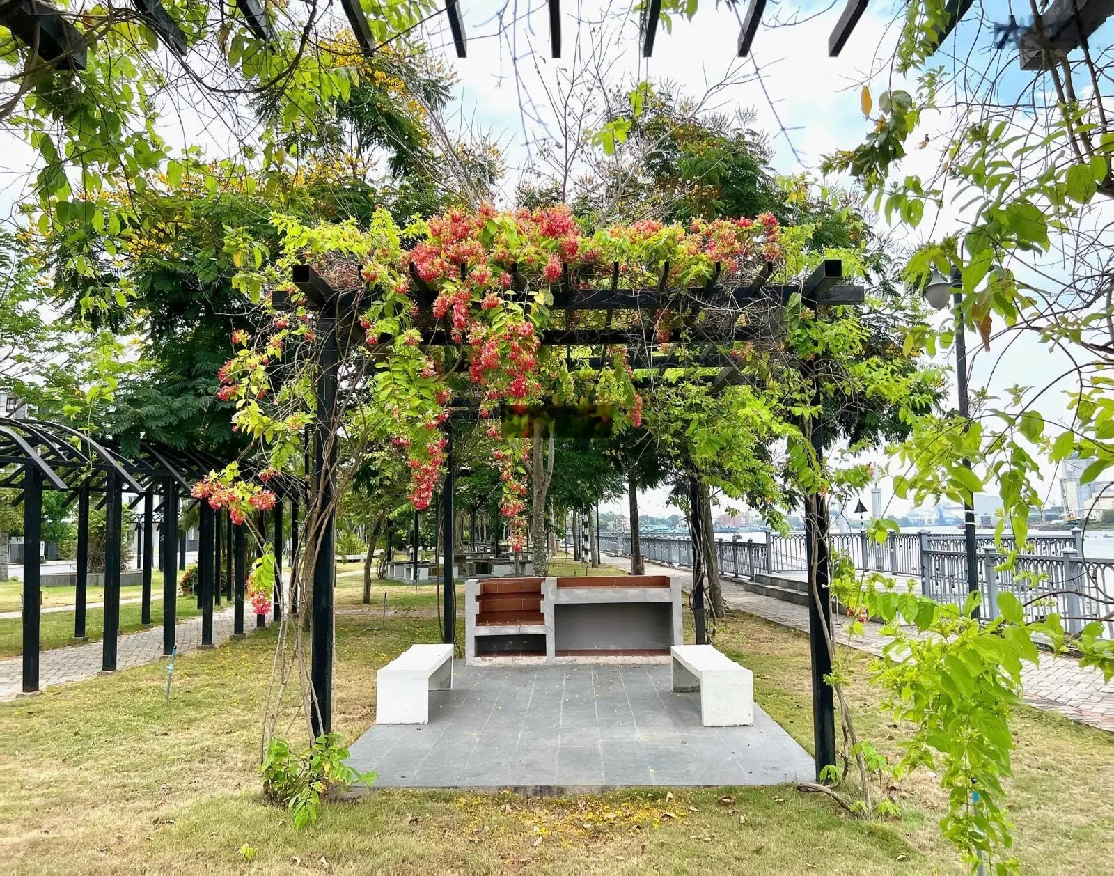Nhà phố ven sông - Nâng tầm cuộc sống tại The Pearl Riverside - Gía 12 tỷ sổ hồng riêng