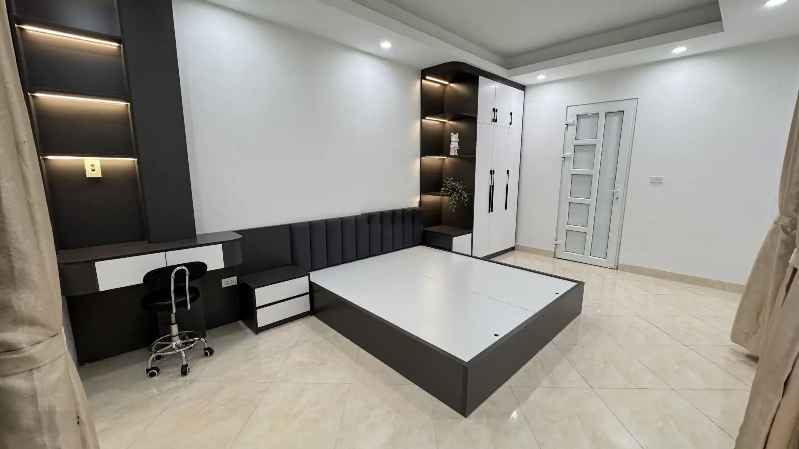 Chính chủ gửi bán nhà 5 tầng ở Hoàng Mai