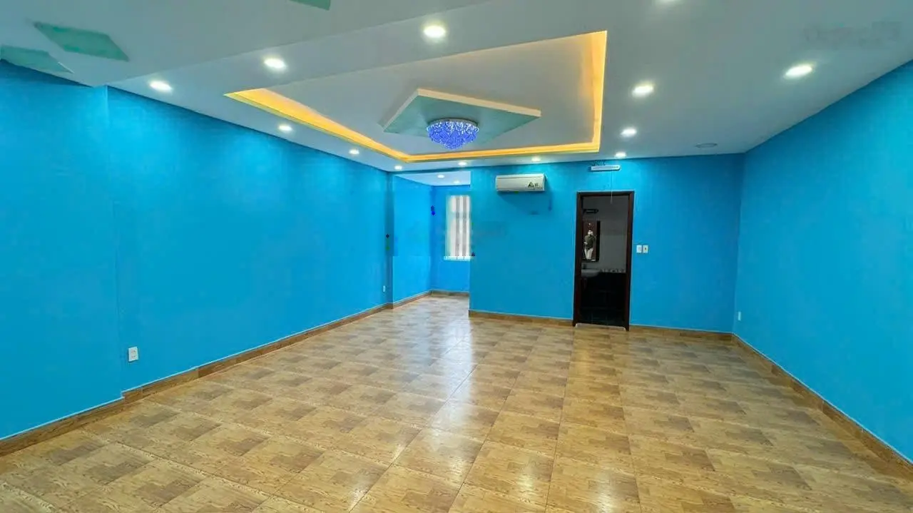 Bán nhà mặt phố giá siêu hời chỉ 24,5 tỷ tại đường Hoàng Quốc Việt, Quận 7 132m2 có sẵn HĐT 55tr/th