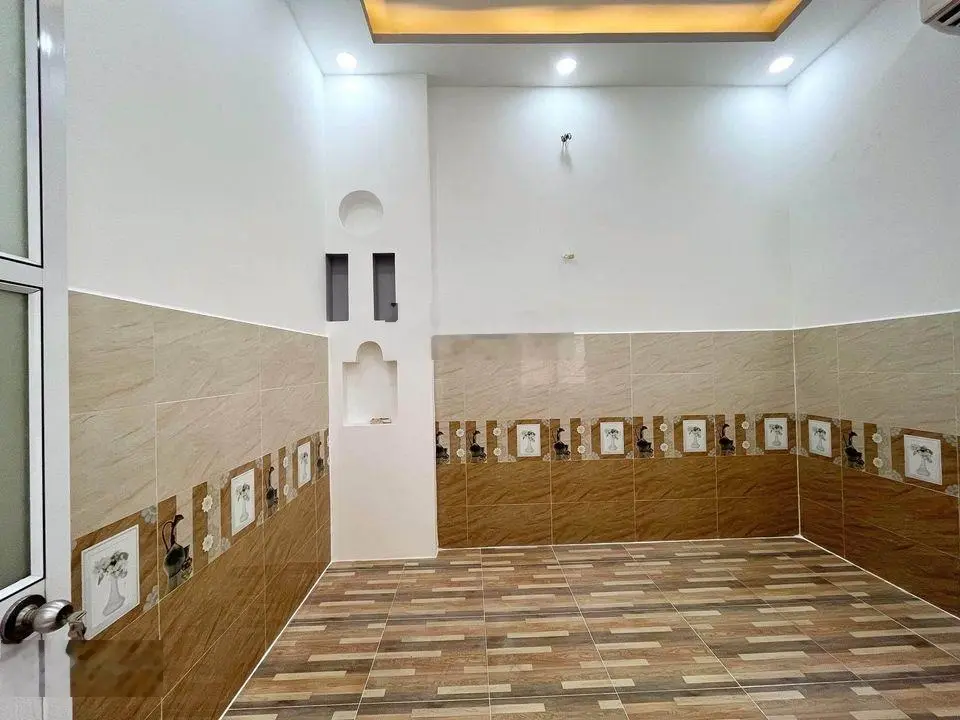 Nhà 1 trệt 1 lầu 5x18=90m2 Nguyễn Ảnh Thủ Quận 12 gần Siêu Thị Coopmart tiện kinh doanh , sổ sẵn