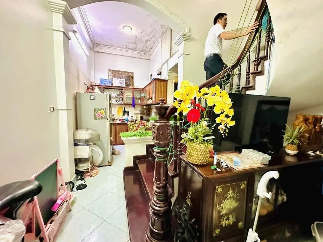 Bán nhà mặt phố Chùa Quỳnh vỉa hè mở VP, cty kinh doanh siêu đỉnh 43m2, 5 tầng giá 19.9 tỷ
