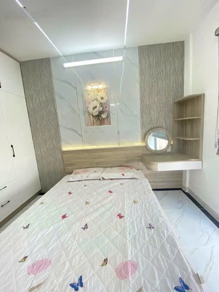 Nhà full nội thất, DT: 4m x 12,5m, đúc 4,5 tấm, hẻm 6m đường Bình Trị Đông, Bình Tân