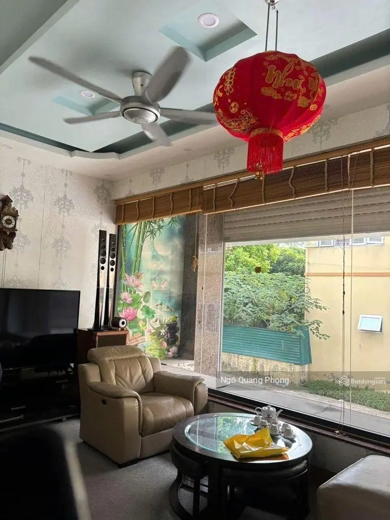 Bán căn nhà víp, giá rẻ nhất, Long Biên