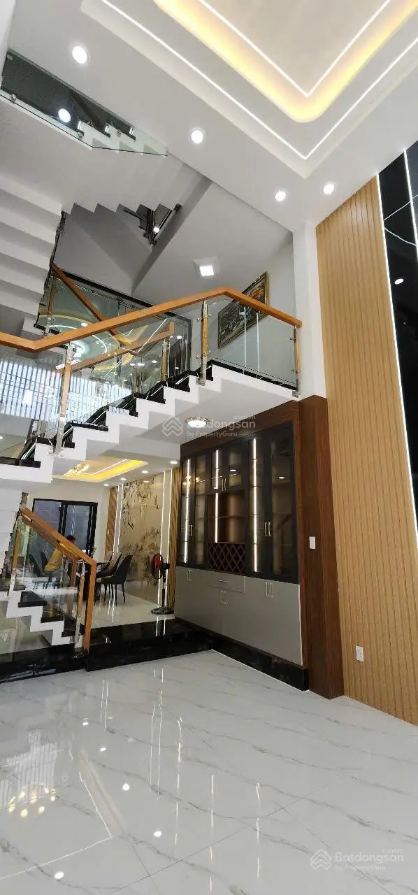 Bán nhà 5 tầng đẹp 2 sẹc tân hòa đông, đường thông, giá tốt!