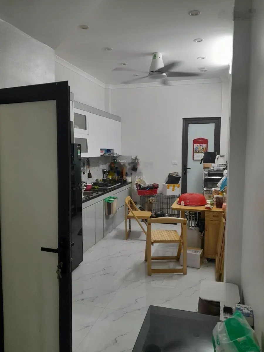 Bán nhà phố Vương Thừa Vũ! Ngõ thông, rộng rãi, ra ô tô tránh chỉ 50m. Dt 42m2, gần 6 tỉ.