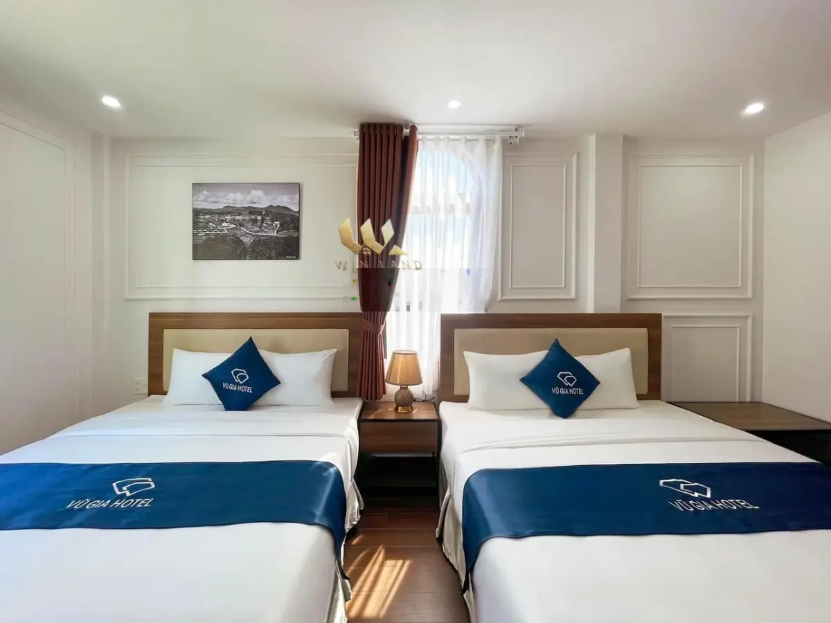 Cần bán khách sạn chuẩn 2 sao trung tâm P1 (153m2 - 19 phòng KD - LH 0937 500 ***
