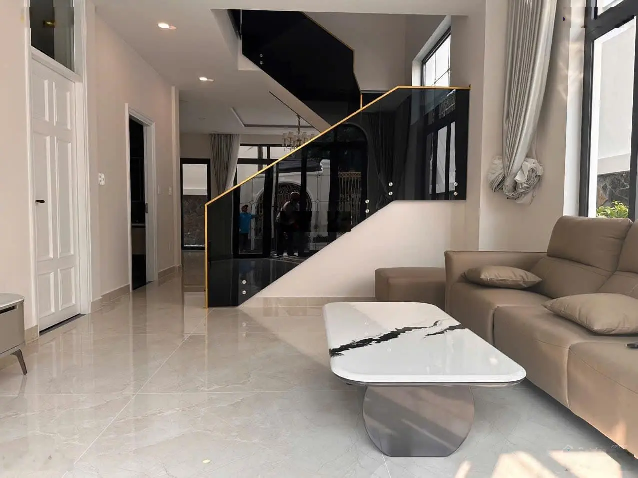 Biệt Thự Đối Diện CV , Đường số 32a , Khu Tên Lửa , Gần AEON Bình Tân , 10x20 , 2.5 Tấm , 28 Tỷ