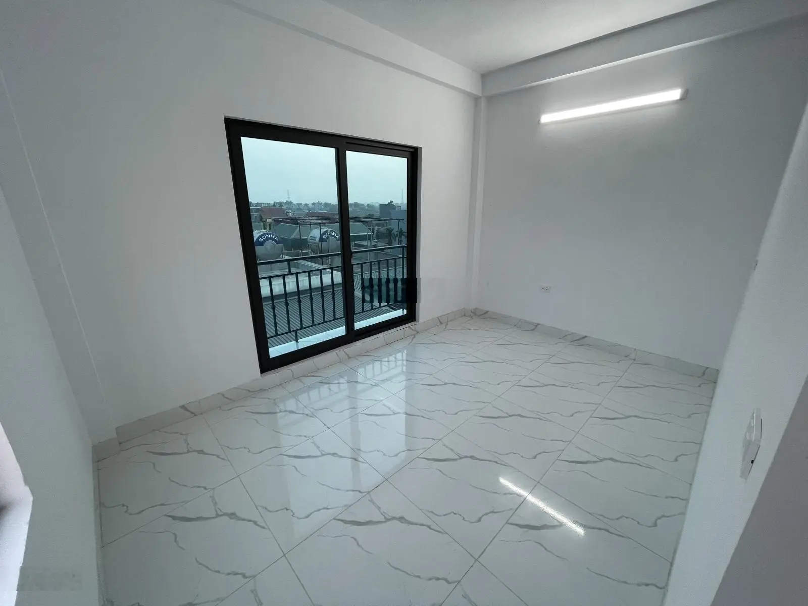 Bán nhà 5 tầng 2 mặt thoáng oto đỗ cửa tại Xã An Thượng, Hoài Đức, 3,1 tỷ, 30m2,