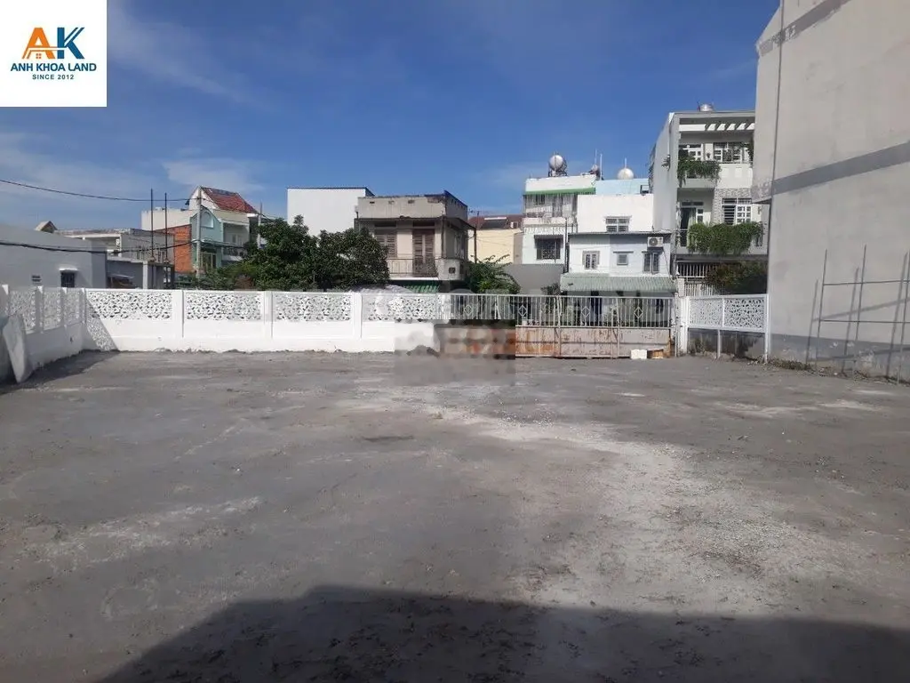 Bán đất 422 m2 ngay chợ thủ đức