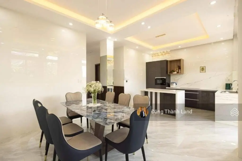 Cơ hội sở hữu căn villa đẹp giá ngộp trung tâm Phường 7, Đà Lạt 200m2 13 tỷ