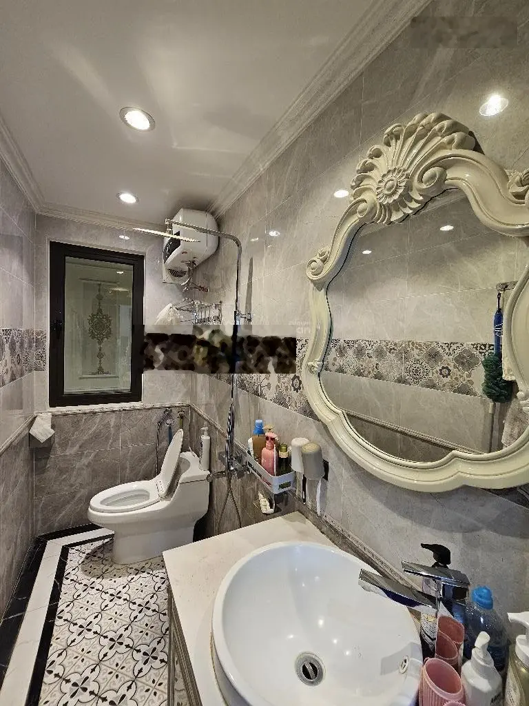 Bán nhà Tái định cư Giang Biên, Long Biên, Vỉa hè, ô tô tránh, Gara, chào 12 tỷ hơn