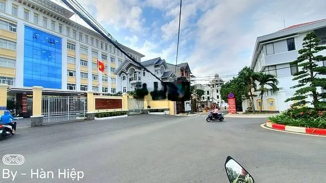 bán biệt thự đường 672, sát UBND Quận 9, PLB, Quận 9. giá 12 tỷ 500