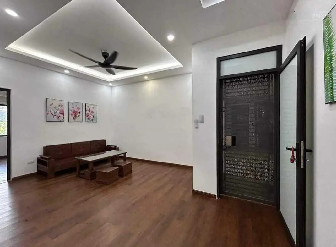 Bán nhà tập thể Nguyễn Trãi trung tâm q. Thanh Xuân 42m2 1pk bếp 2pn 1vs. Nhà như khách sạn 2,85tỷ