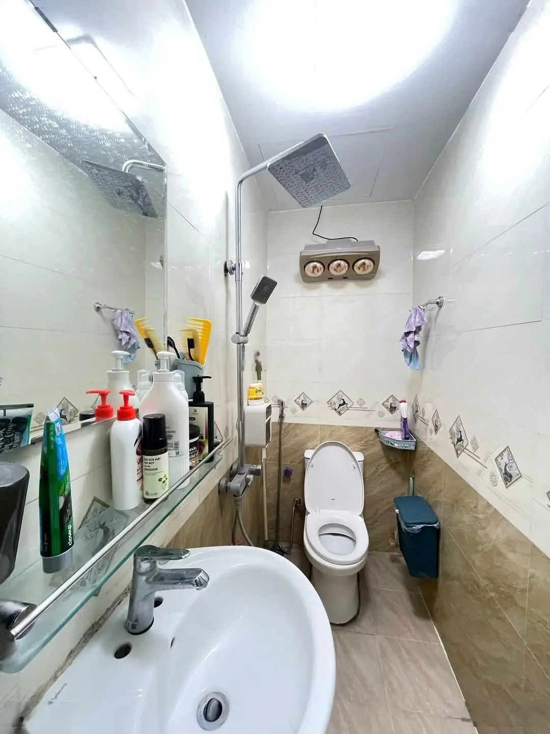 Bán nhà cổ nhuế. 58 m2, 3 tầng, lô góc, cách mật phố ô tô tránh kinh doamh 30 m, giá 8.2 tỷ