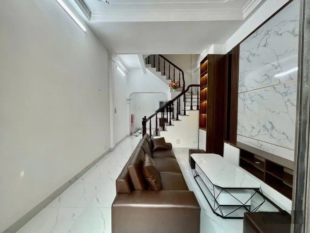 Nhà phân lô ô tô lùi cửa tại Ngô Quyền, Hà Đông 40m2 với giá 7, x tỷ, lh: 0963 978 ***