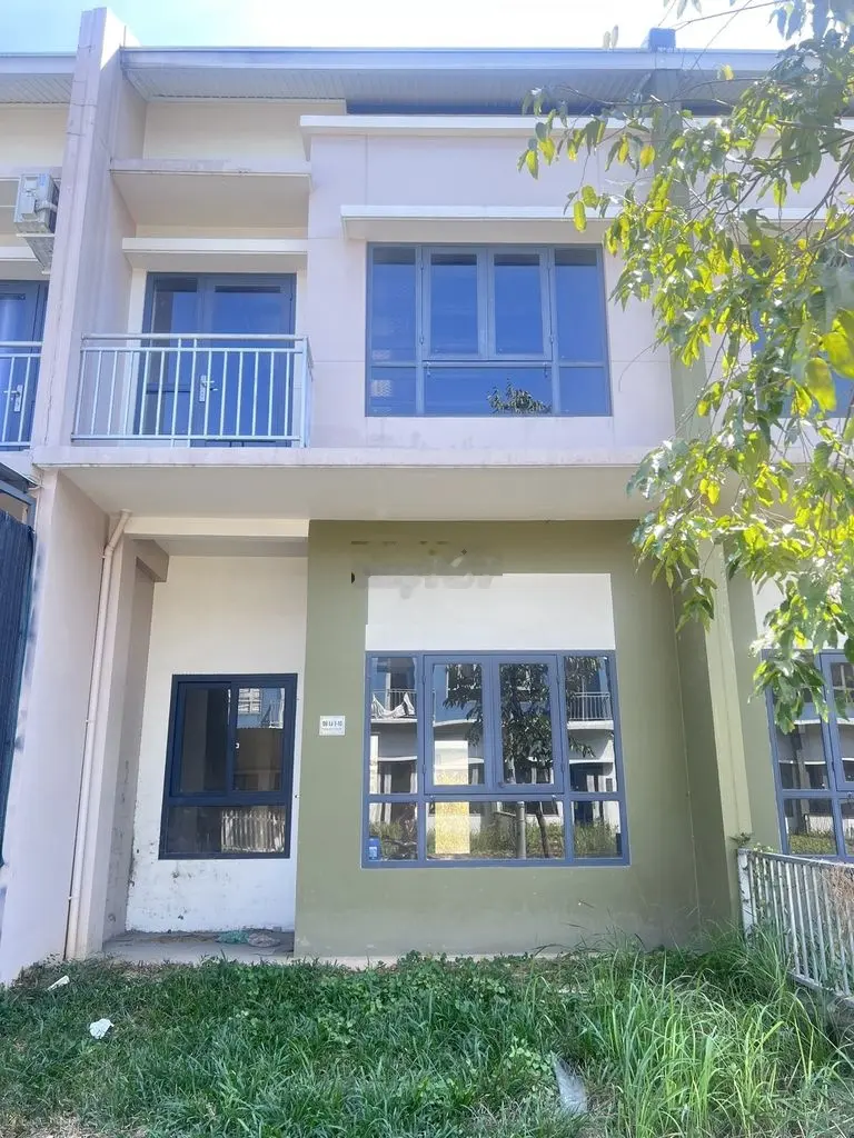 Bán căn hàng hiếm Liên Kế Vườn tại Oasis-Mỹ Phước, SHR,Bank hỗ trợ 80%