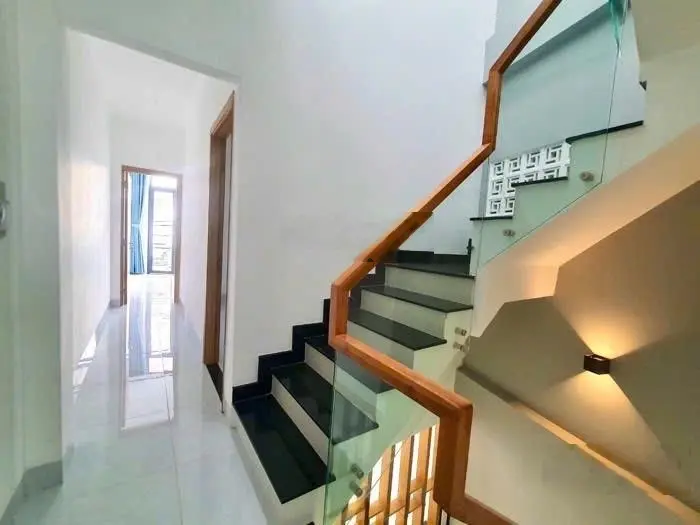 Hiếm - MT 3 oto tránh - Thạnh Mỹ Lợi - 3 tầng mới ( 6x11m )- nhú 8 tỷ