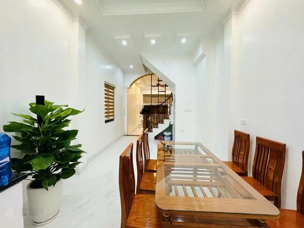 Bán Nhà Mới Xây, Ngõ Ô Tô, Diện Tích 43m trên đường Nguyễn Khang - Giá Chỉ Nhỉnh Hơn 10 Tỷ