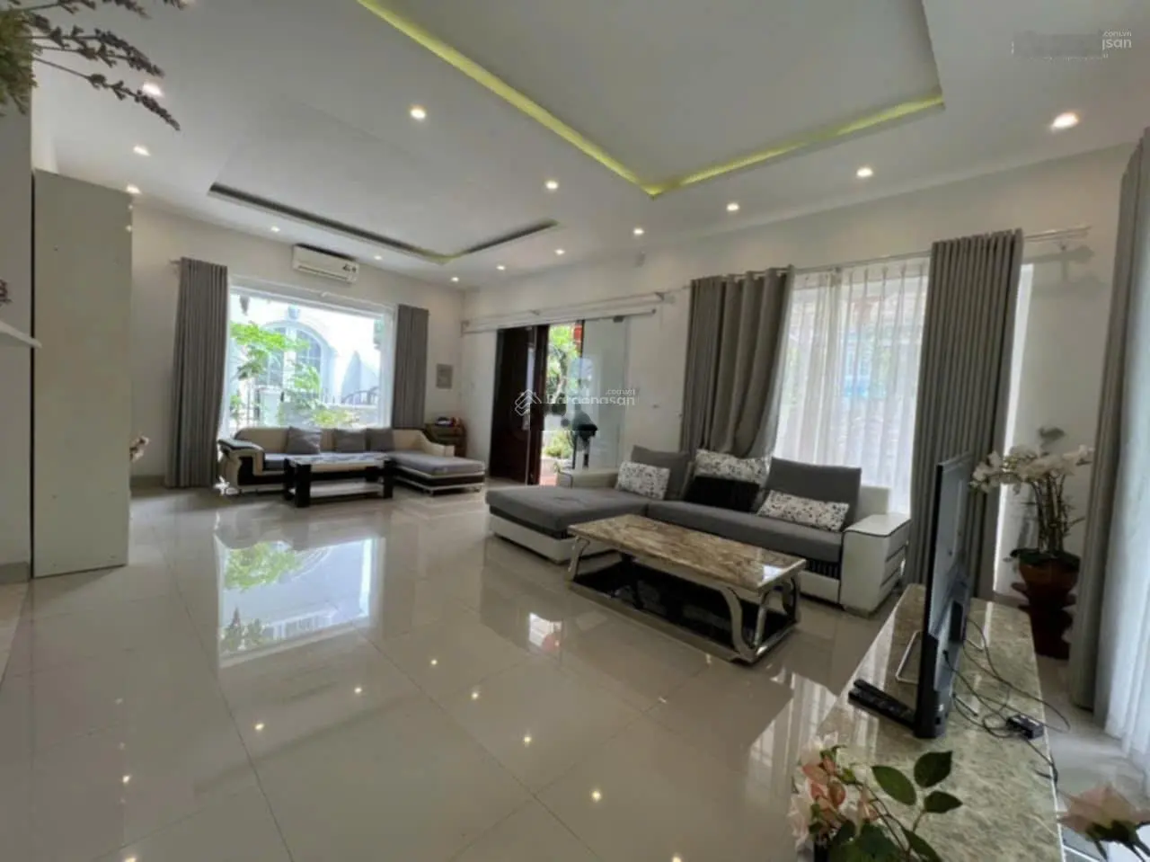 Biệt thự biển An Viên, Nha Trang, DT 264 m2, xây 1 hầm 3 tầng, sổ hồng hoàn công, bán 29 tỷ