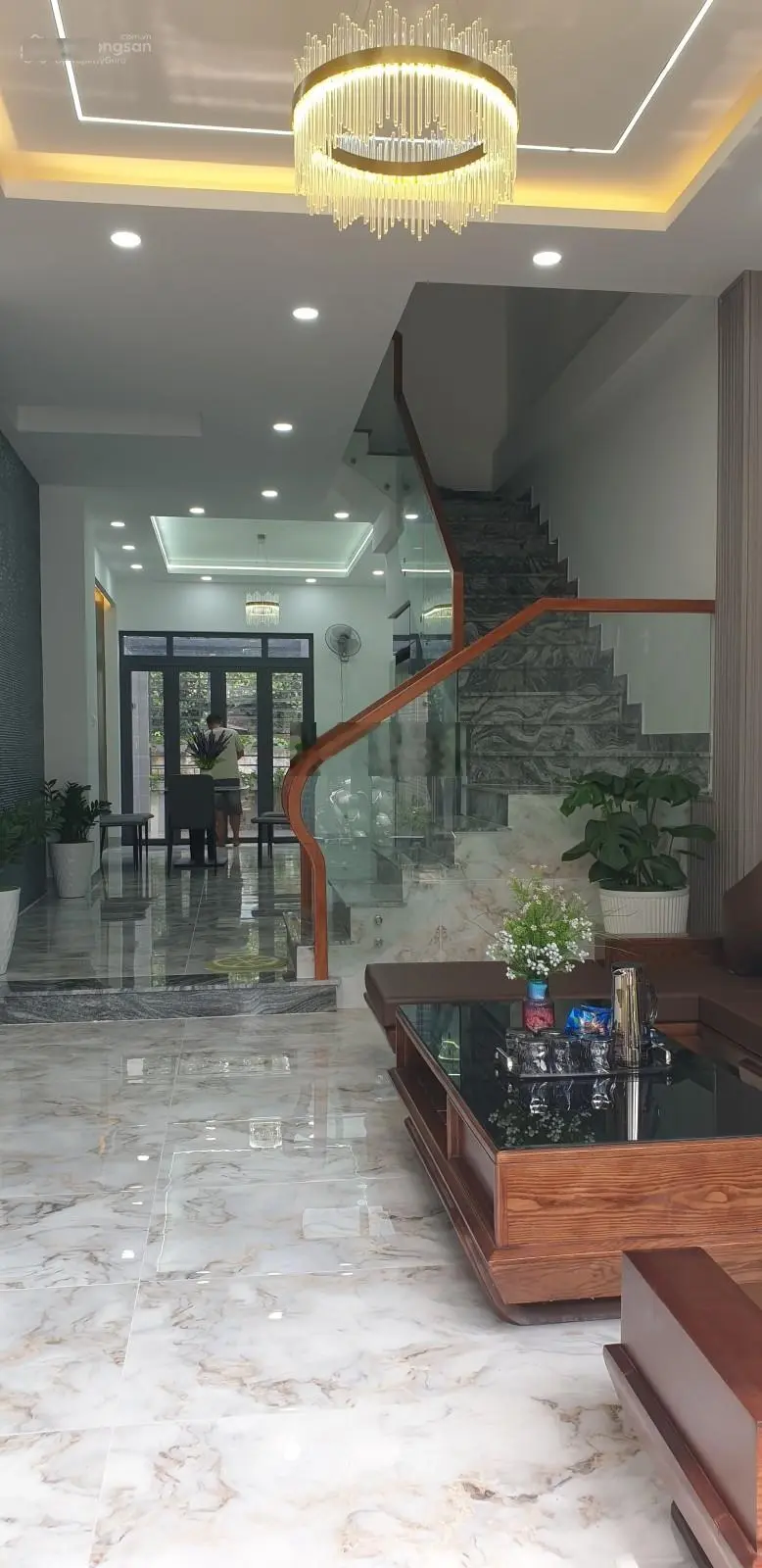 Nhà đẹp Hiệp Bình Chánh, 4 tầng, 110m2 (4x27m), hẻm oto tránh, sổ hồng riêng, 8.8 t.y