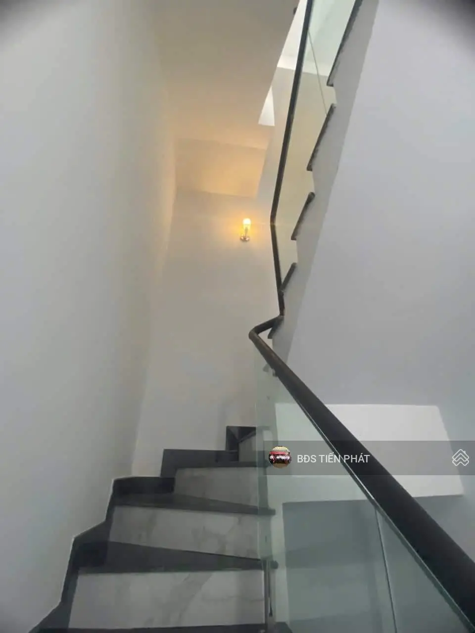 Nhà bán đường 26/3, DT: 4,08mx10m CN đủ 41m2: 1 trệt 2 lầu, ST BTCT - 3PN, 3 toilet, giá: 4,68 tỷ