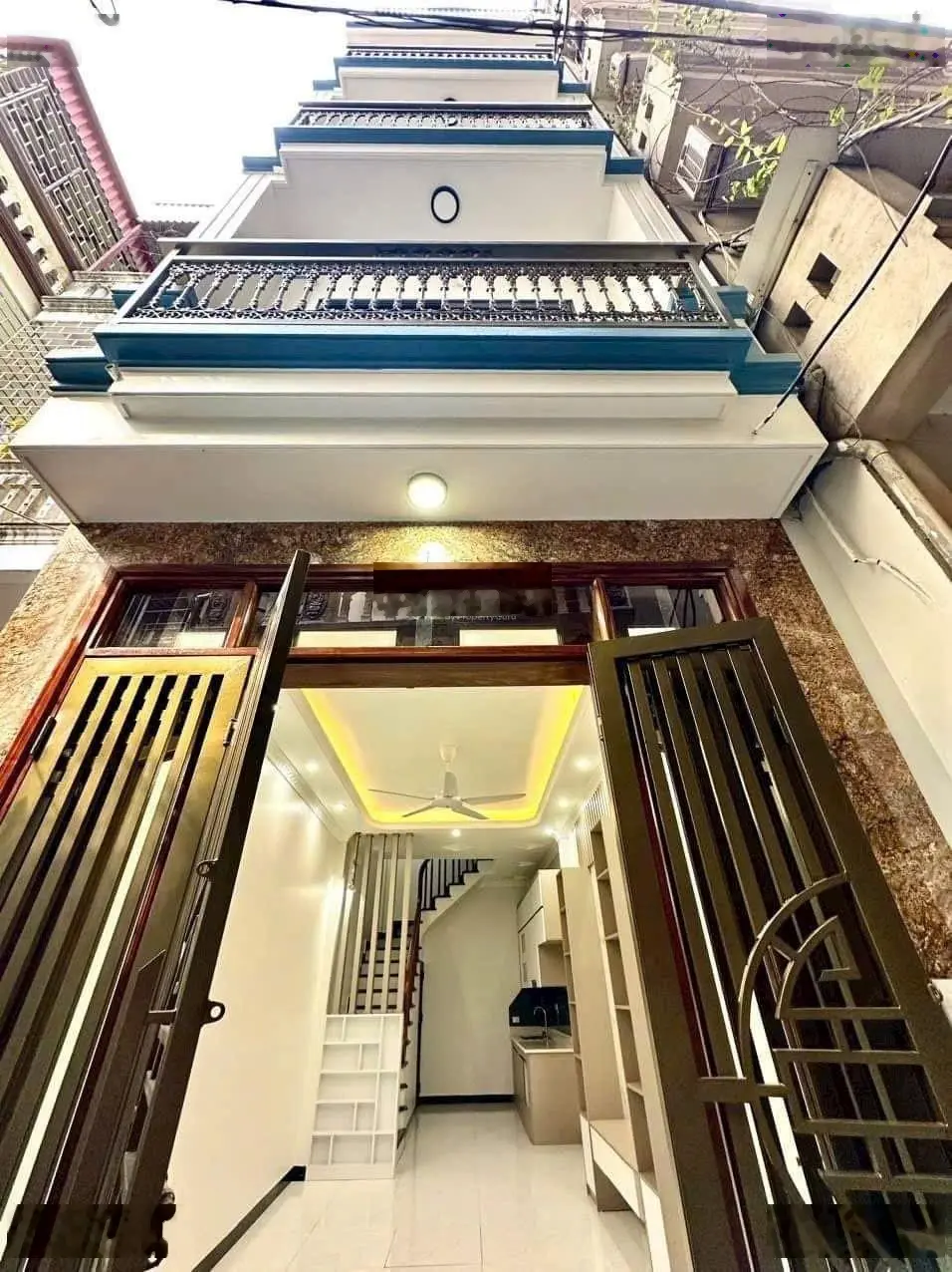 Chính chủ bán gấp nhà phân lô cán bộ đường Ngô Quyền Vạn Phúc Hà Đông 40m2 4T ô tô đỗ cửa giá 8tỷ