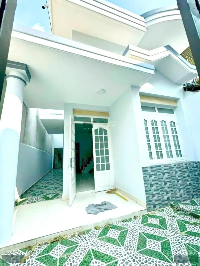 Định cư bán nhà 2 tầng hẻm xe hơi 91m2, 5*18m chỉ 4 tỷ nhỉnh gần UBND Linh Xuân Thủ Đức giá tốt