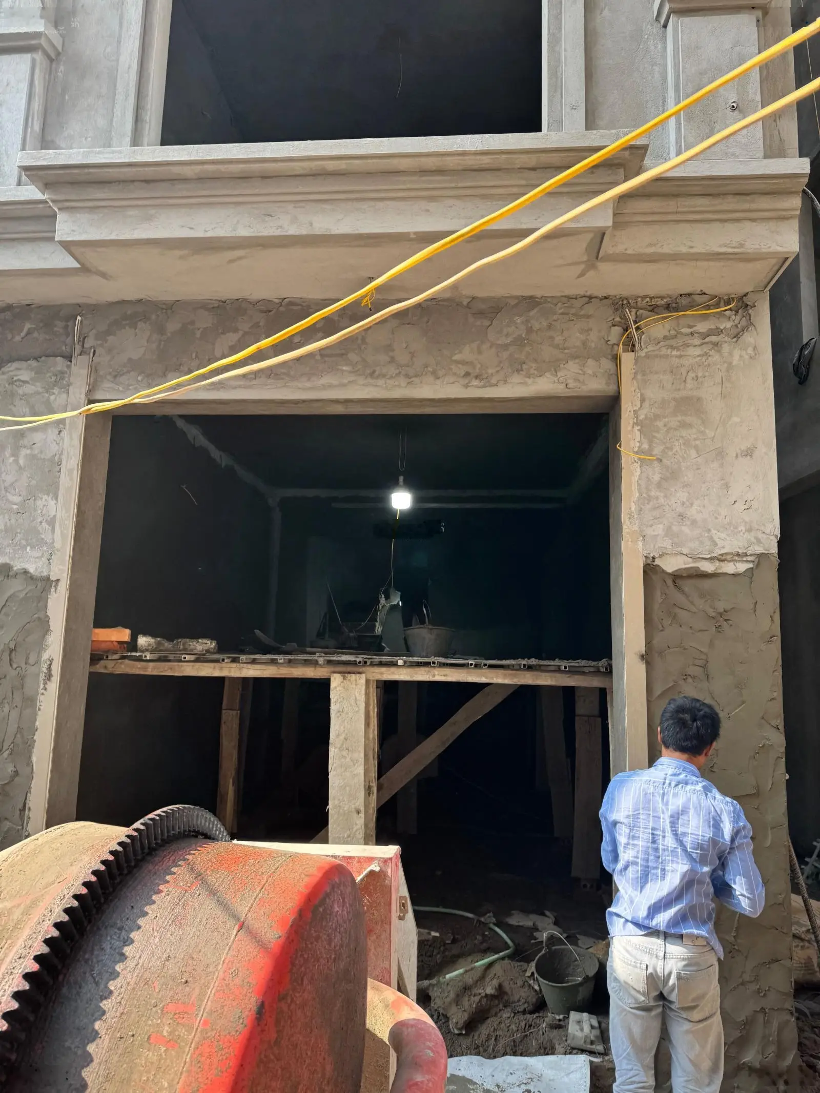 Bán nhà lô góc Phố Thạch bàn, Long Biên , Hà Nội