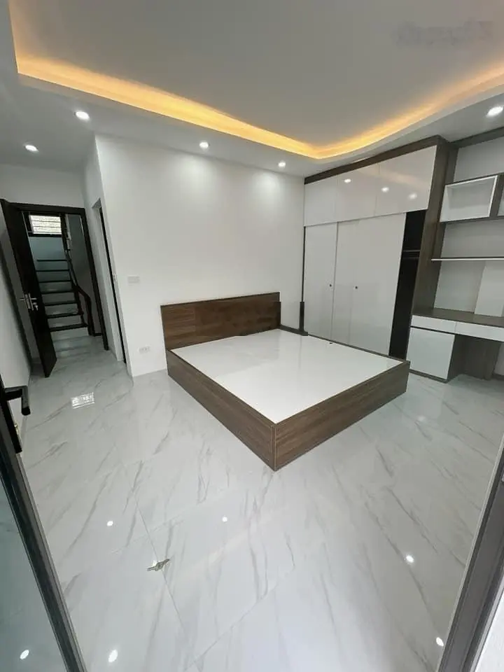 Nhà 4 tầng ngõ cực rộng ô tô qua nhà khẳng định không căn nào đẹp hơn trong tầm giá này chỉ 2.2xtỷ