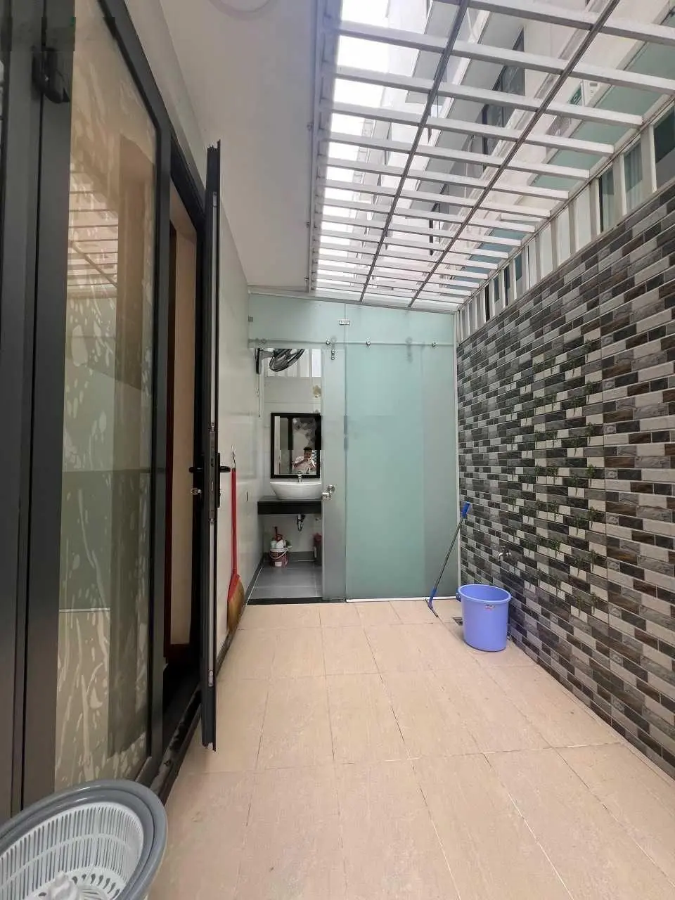 Chính chủ gửi bán nhà 9 x 19= 175m2, hoàn thiện, KĐT Vạn Phúc City