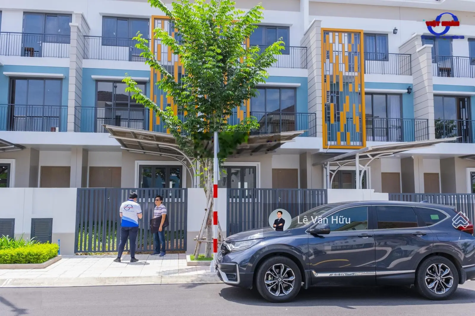 Bán căn nhà phố 3 tầng Sun Casa Central giá tốt chỉ có 2,7 tỷ