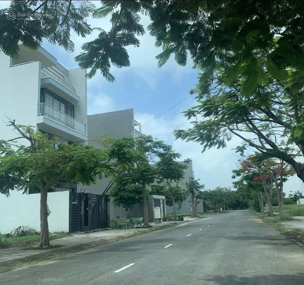 Sở hữu ngay nền 90m2/2tỷ6 KDC ven sông P. Tân Phong, Q7. Sổ sẵn, XDTD, view công viên